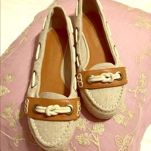 Bella~Vita slip on flats/loafers size 6M