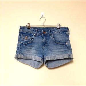 Cuffed denim shorts