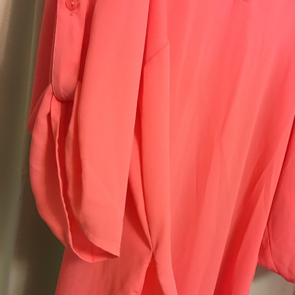 Tunic length pink blouse - Picture 3 of 3