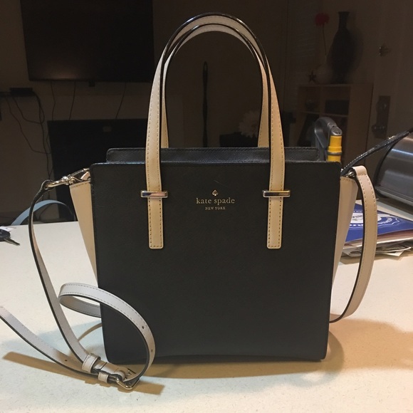 kate spade Handbags - Kate Spade small tote