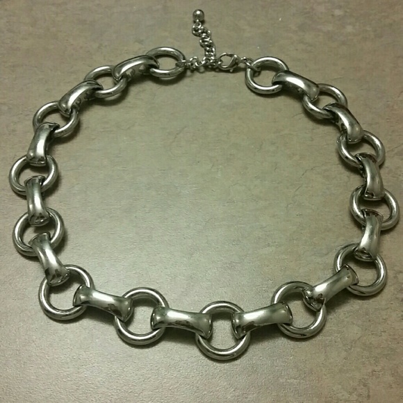 Silver Fashion Necklace