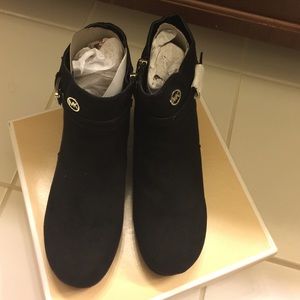 Michael Kors wedges🚨🚨🚨SALE