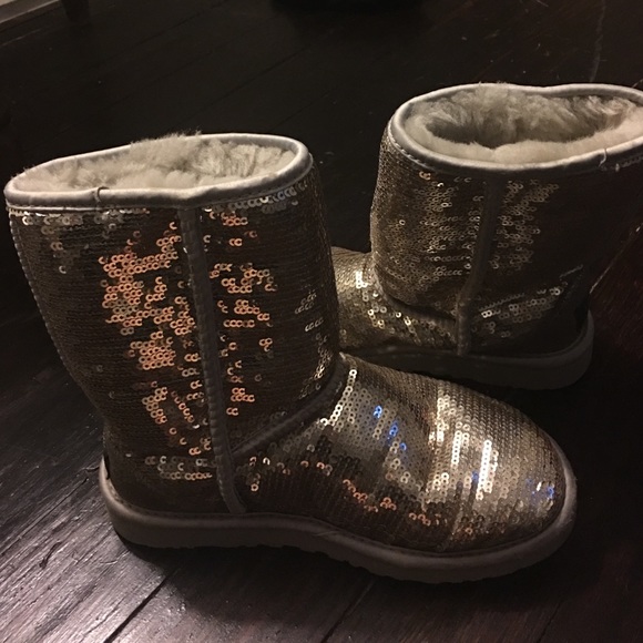 Uggs size 5 - Picture 2 of 4