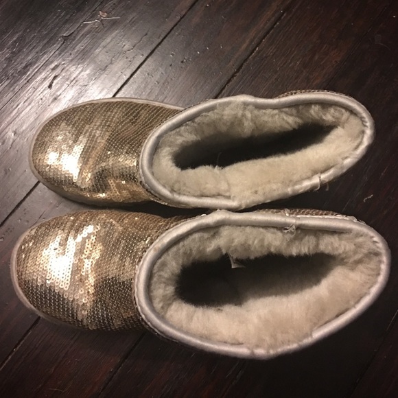 Uggs size 5 - Picture 3 of 4