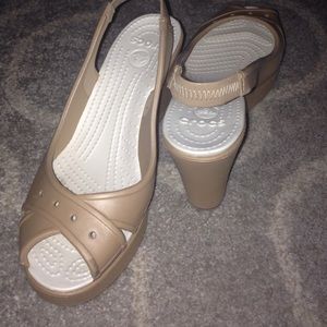 Tan crocs wedges