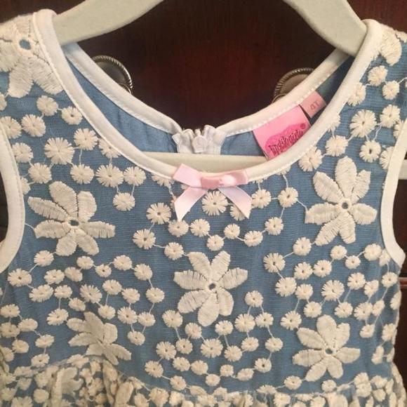 Blue and Cream Floral Dress w/ Pink Accent Flowers - Picture 3 of 4