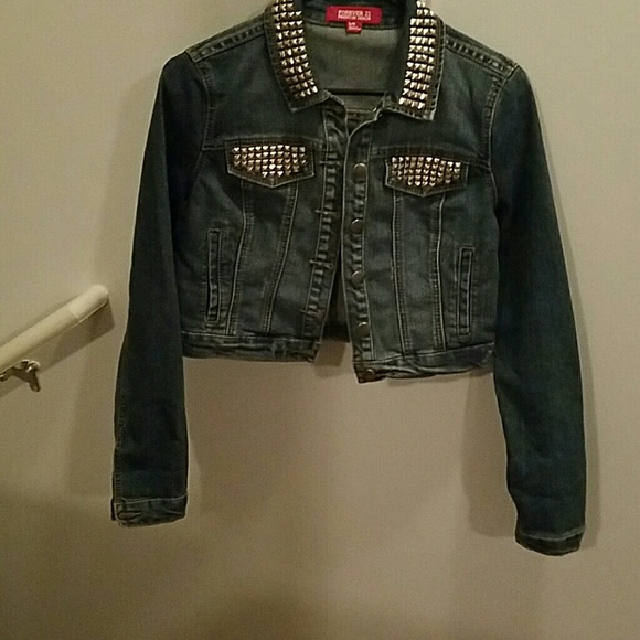 Studded Jean jacket - Picture 2 of 4