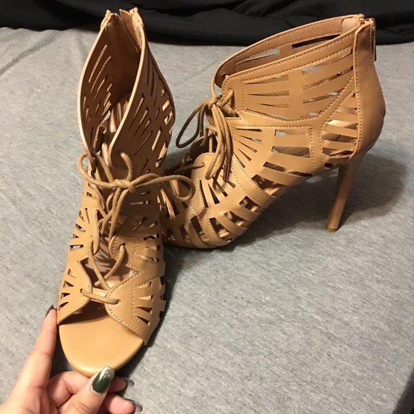 Agaci Heels