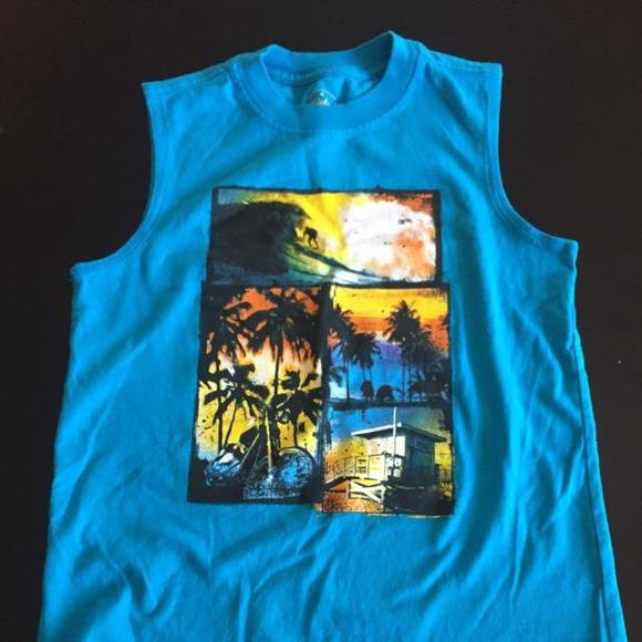 Muscle tee