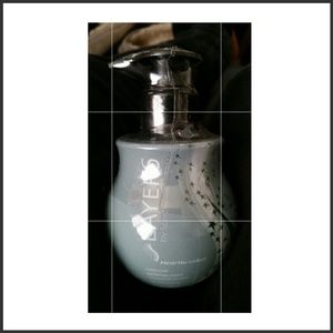 Scentsy Heart breaker hand soap