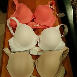3 New Bras IZOD 40D White Tan and Coral