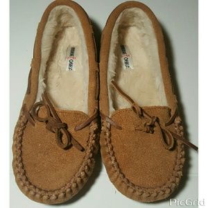 Sz 3 Boy's Minnetonka Shoes