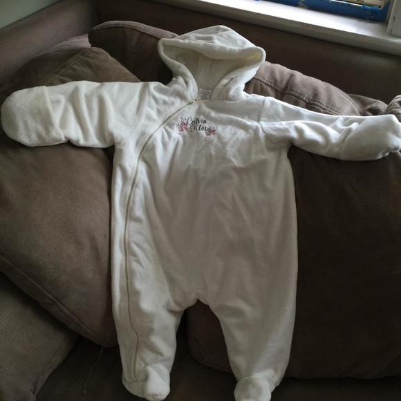 Calvin Klein snowsuit bundles 6-9 months - Picture 2 of 4