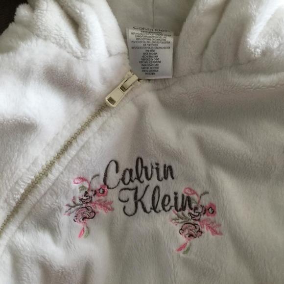 Calvin Klein snowsuit bundles 6-9 months - Picture 3 of 4