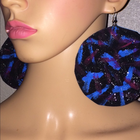 💥custom made! Hand painted suede earrings💥