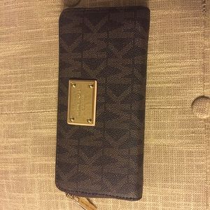 MK wallet