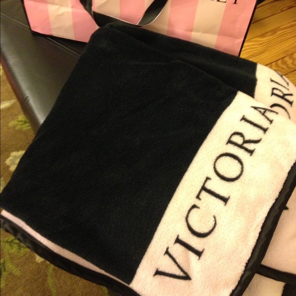 Super Soft Throw VS 💞 vs box - Picture 3 of 4