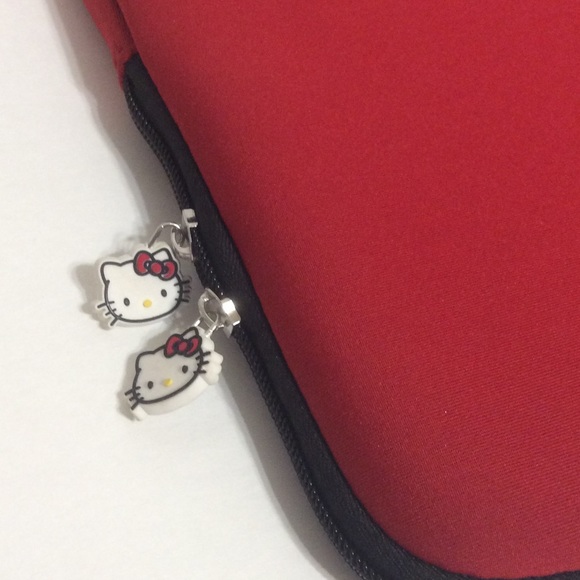 LAST ONE! HELLO KITTY Media case NWT - Picture 3 of 4