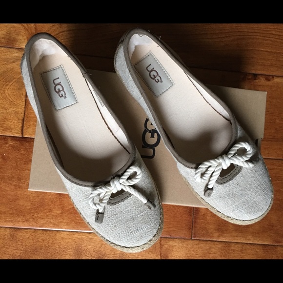 UGG AUSTRALIA FLAT SYLESTE NAT ORIGINAL NIB