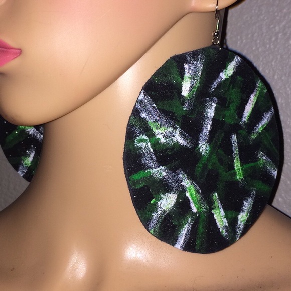 💥custom made! Hand painted suede earrings💥