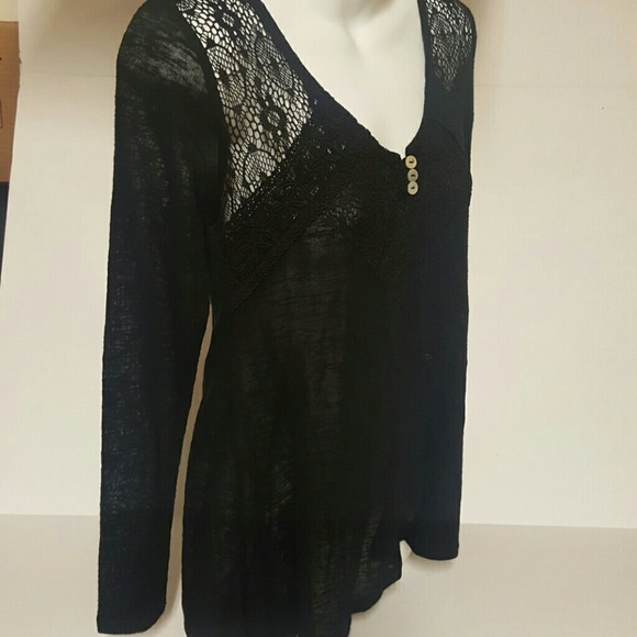 🚫SOLD🚫 NWT Blk LSLV TOP - Picture 4 of 4