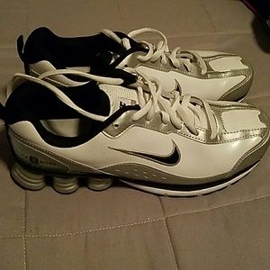 Nike shox