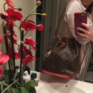 Louis Vuitton GM Noe- Sold