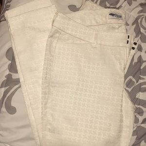 Old Navy white pants