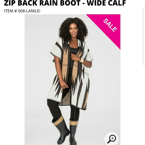 SOLD Wide calf RAIN BOOTS - Picture 1 of 4