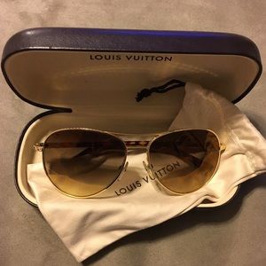 Authentic Louis Vuitton Aviator Sunglasses