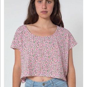 Pink Tea Rose on Creme loose crop top