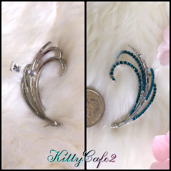 Wave Cuff - Picture 2 of 5