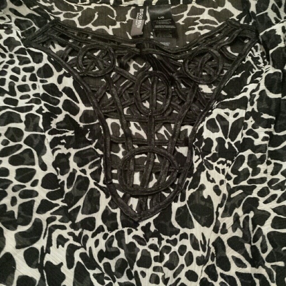 Price drop Bisou Bisou // NWOT Sheer Tunic L - Picture 2 of 3