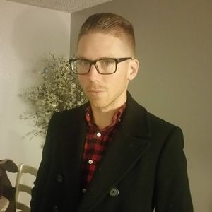 Meet your Posher, Devin