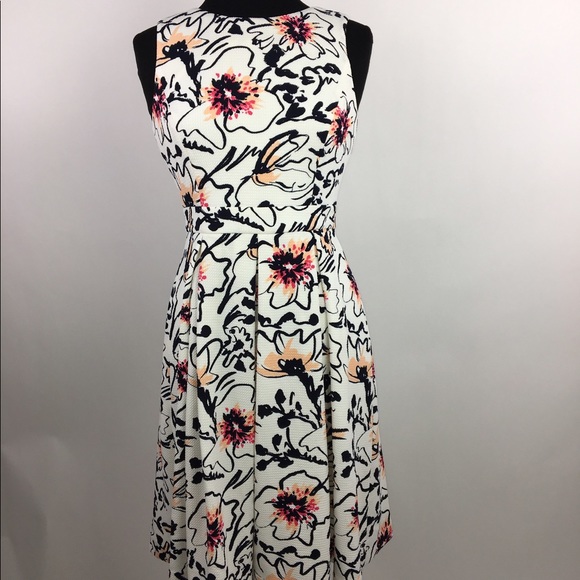 Karl Lagerfeld Dresses & Skirts - KARL LAGERFELD Floral Print Flare Dress A-24