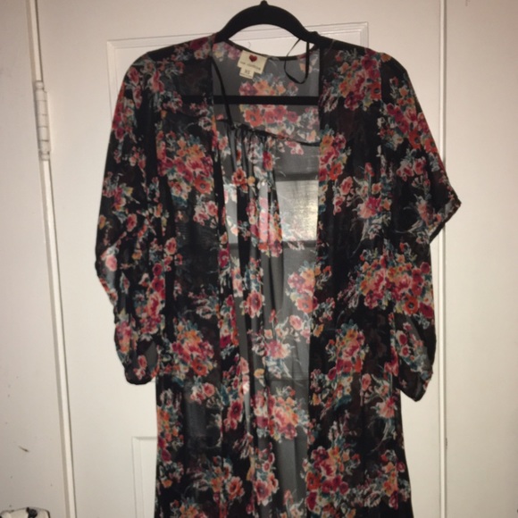 One Clothing Floral Kimono