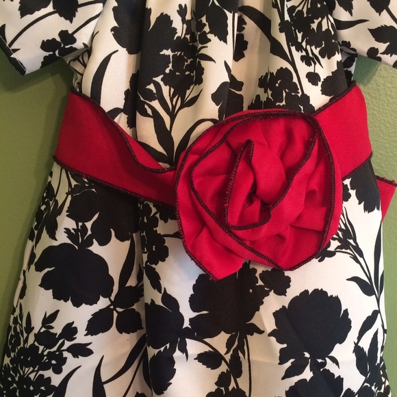 AMAZING GRACIE BOUTIQUE Custom Dress 🌹 - Picture 3 of 4