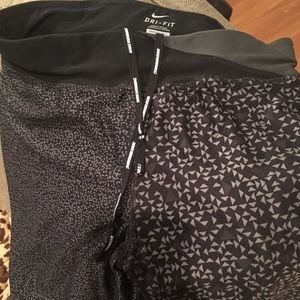 Nike dryfit LG Capri leggings