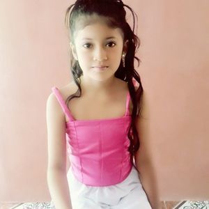 Meet your Posher, Emileidi