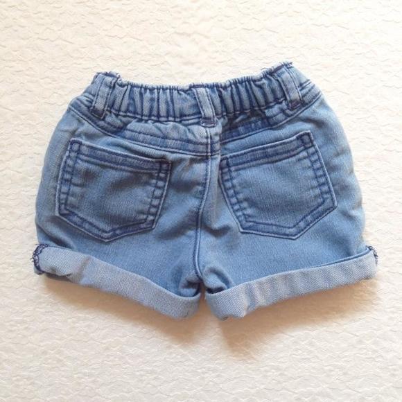 🆕 Rolled Denim Shorts - Picture 2 of 2