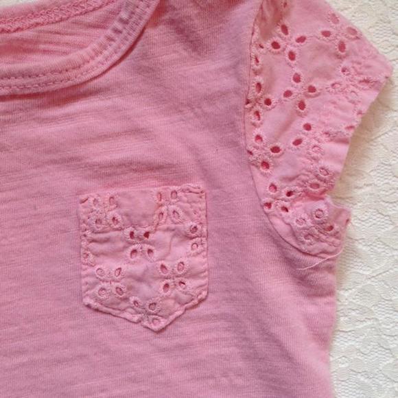 Pink eyelit tee - Picture 2 of 2