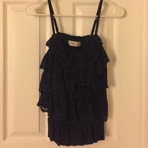 ABERCROMBIE AND FITCH TOP