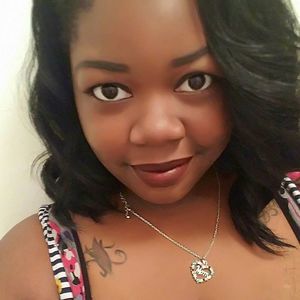 Meet your Posher, Briana