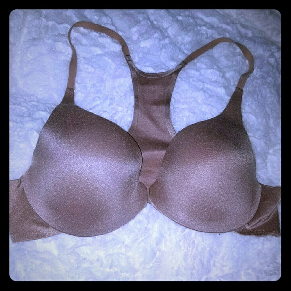 Irresistible nude comfortable bra