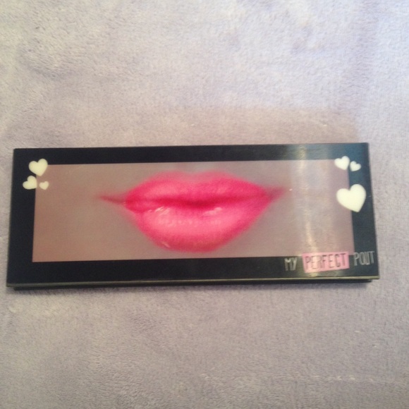 Lip kit