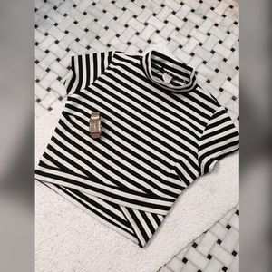 white and black stripes crop top
