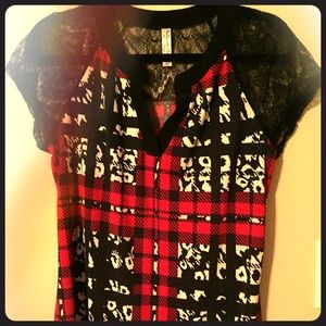 Per Seption Concept Lace Sleeve Top