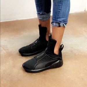 •Rihanna• Fenty X Puma trainers black
