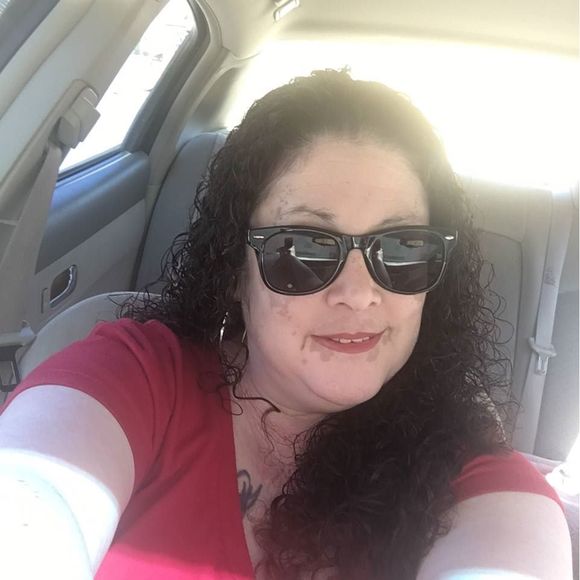 Meet your Posher, Rebecca - Picture 1 of 1