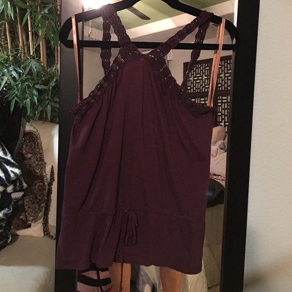 Bcbgmaxazria deep purple tank with tie bottom
